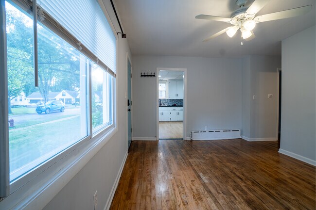 Building Photo - 21801 Grand Lake St