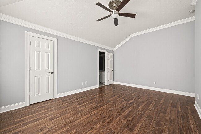 Building Photo - 6606 Wide Creek Dr