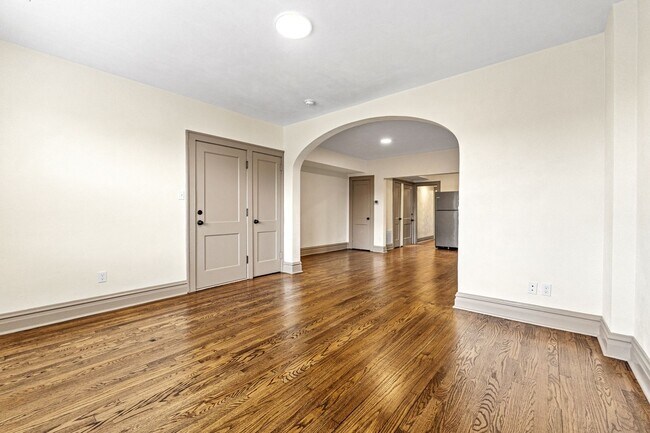 Building Photo - 3805 S Kingshighway Blvd