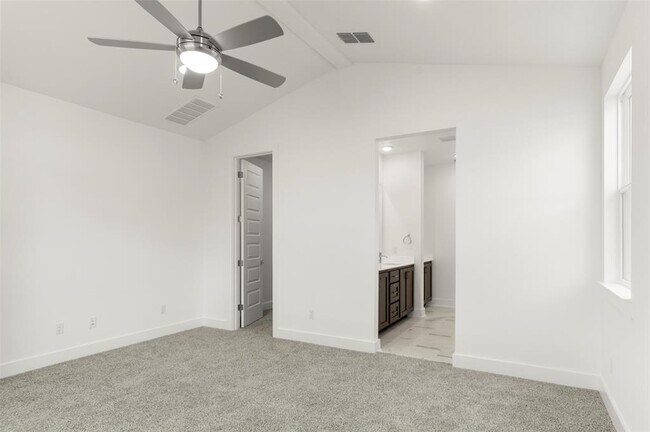Building Photo - 1117 Yaupon Holly Dr