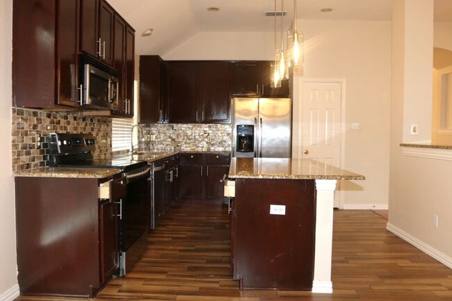 Building Photo - 2530 Breanna Way