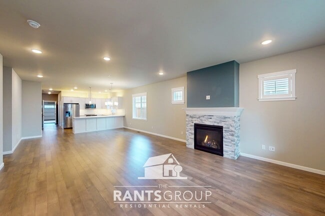 Building Photo - Bright 3-Bedroom, 2-Bathroom Rambler in Olympia!