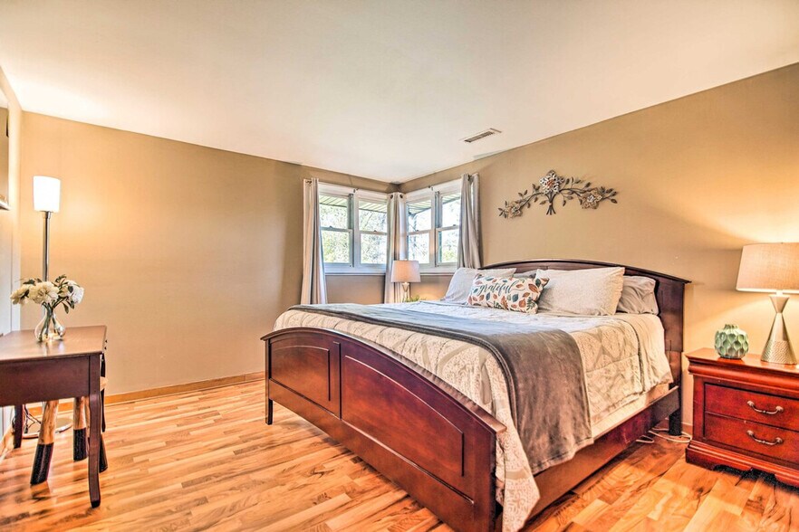 Building Photo - 1003 N Rd