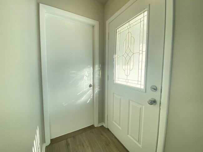 Building Photo - 5512 Washington St