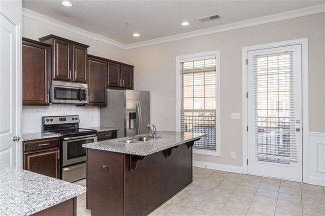Building Photo - 2256 Tenor Ln