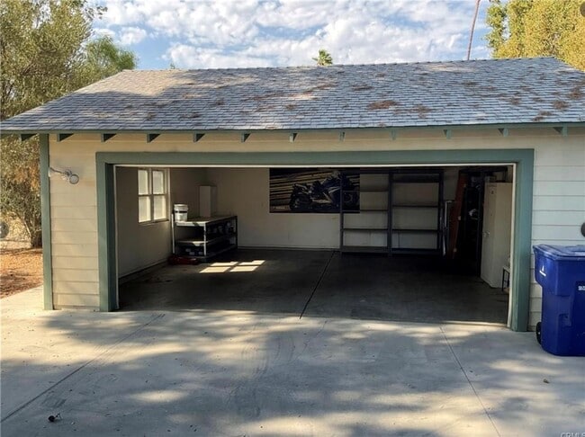Building Photo - 4209 Jurupa Ave