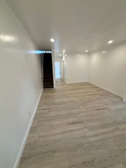 Living Room - 248 Morris Ave