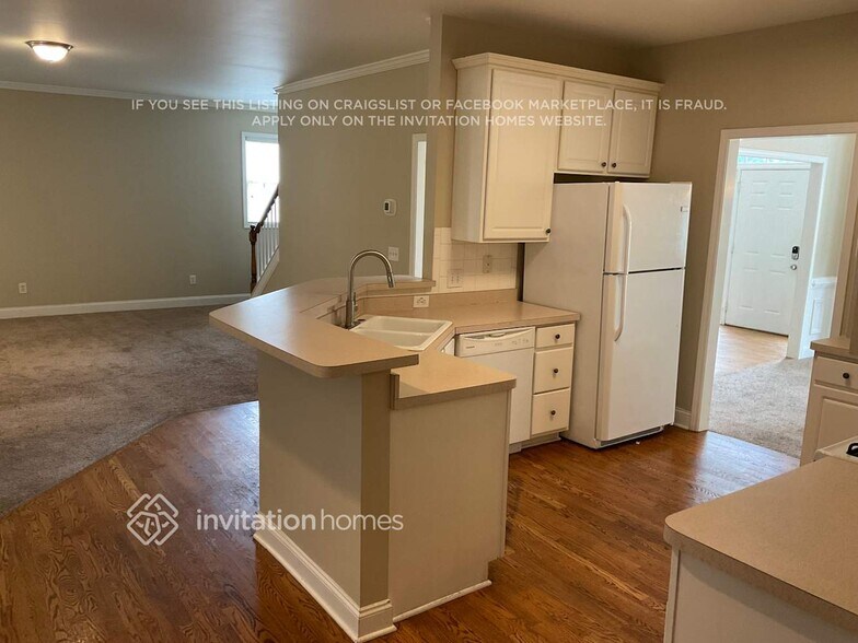 Building Photo - 573 Alexander Farms View SW