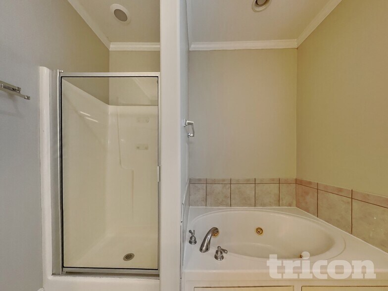 Building Photo - 6939 Prairie Grove Dr