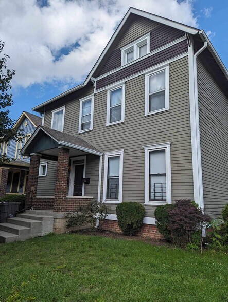 Primary Photo - 1003 Broadway St