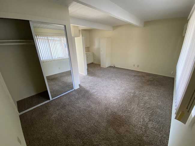 #14 living area - 1030 West Olive Ave