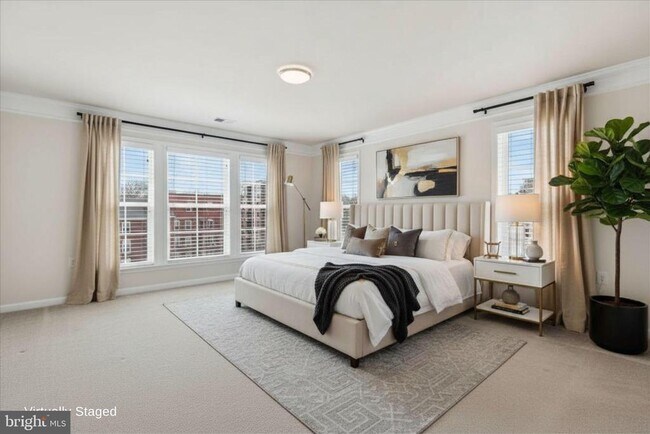 Building Photo - 2932 Finsbury Pl