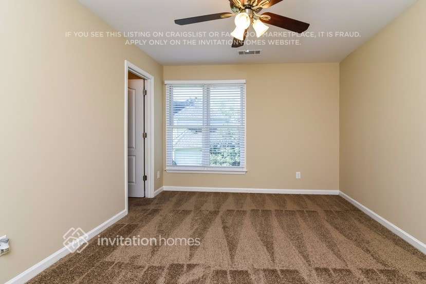 Building Photo - 135 Springlaurel Ct