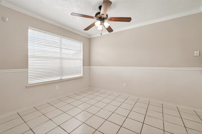 Building Photo - 6630 Harpers Dr