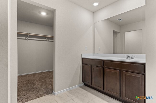 Building Photo - 4906 Karen Grn Dr