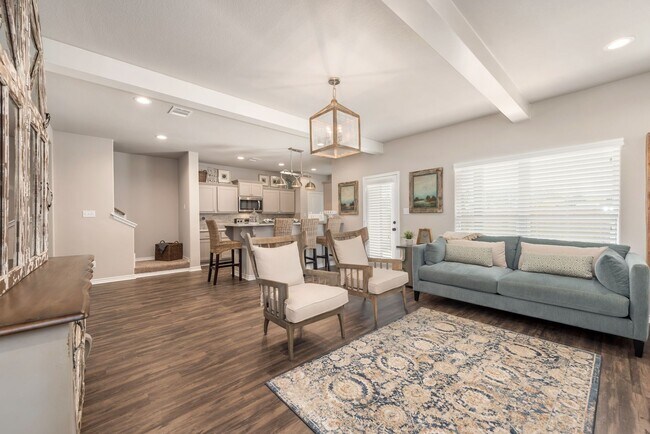 Building Photo - Available for August 2026 Pre-Lease! Gorge...