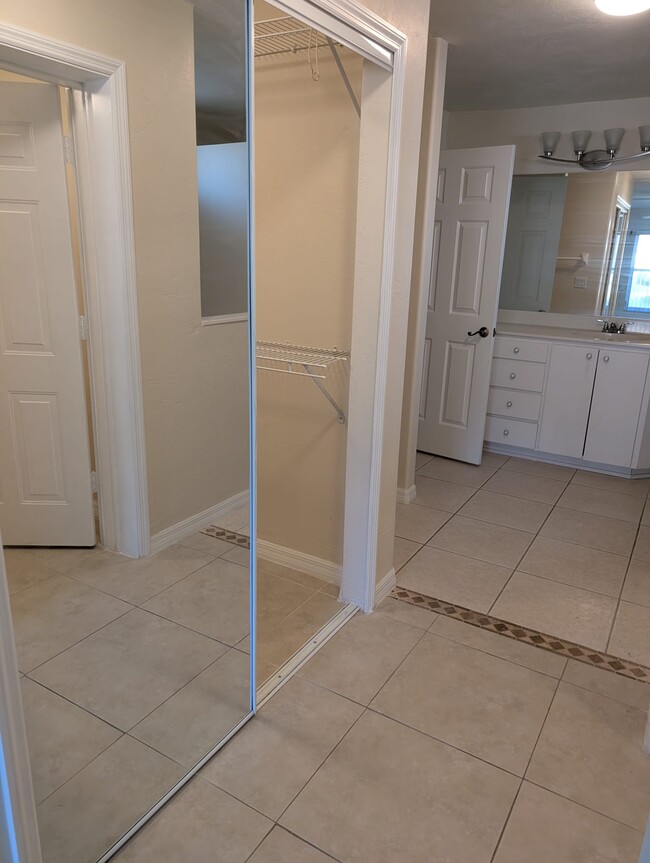 Building Photo - 36 Spring Meadows Dr