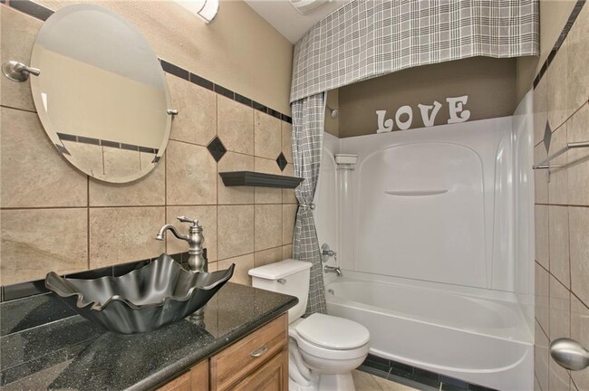 Building Photo - 3702 Pinyon Pne