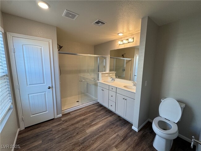 Building Photo - 3204 Brynley Ave