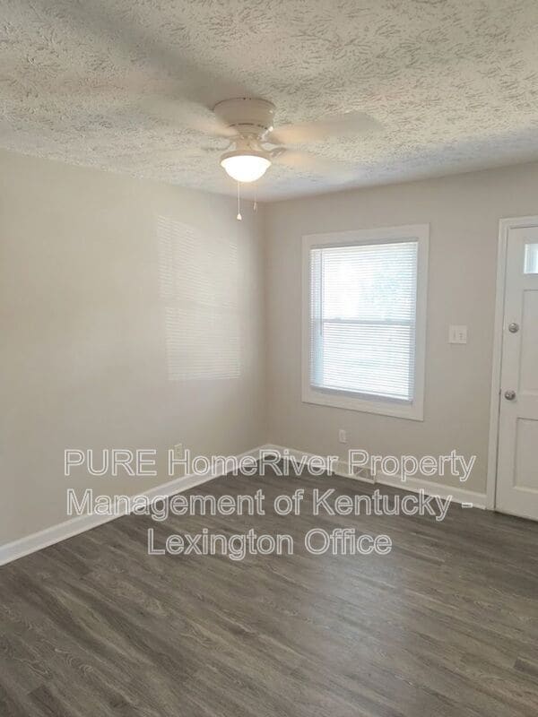 Building Photo - 313 Radcliffe Rd