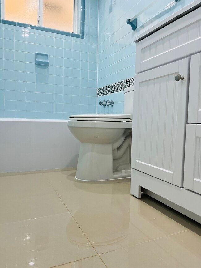 Bathroom - 415 E 10th St