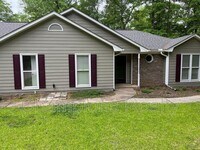 Building Photo - 7113 Chaucer Ln