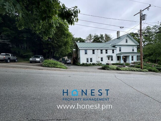 Building Photo - 5 Sheldon St