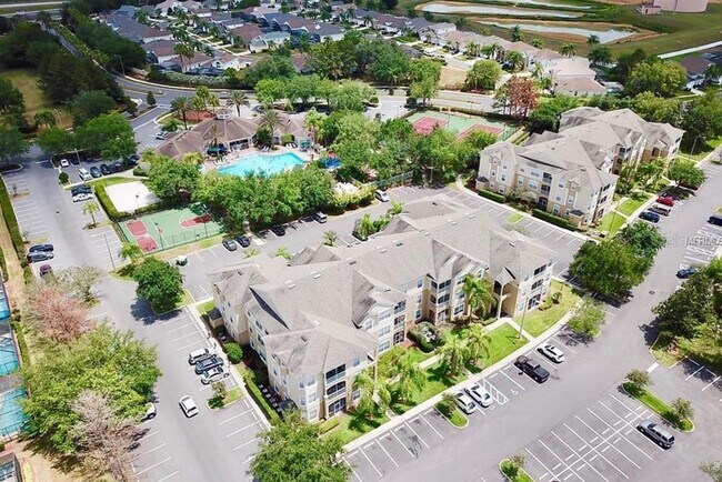 Building Photo - 2307 Butterfly Palm Way