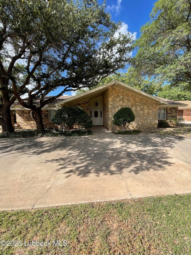 Primary Photo - 4706 88th St