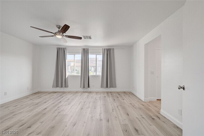 Building Photo - 9893 Canyon Peak Dr