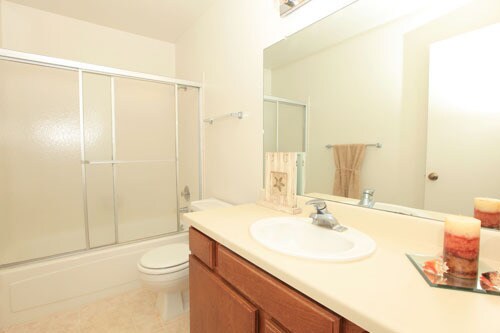 Building Photo - 3910 W Beechwood Ave