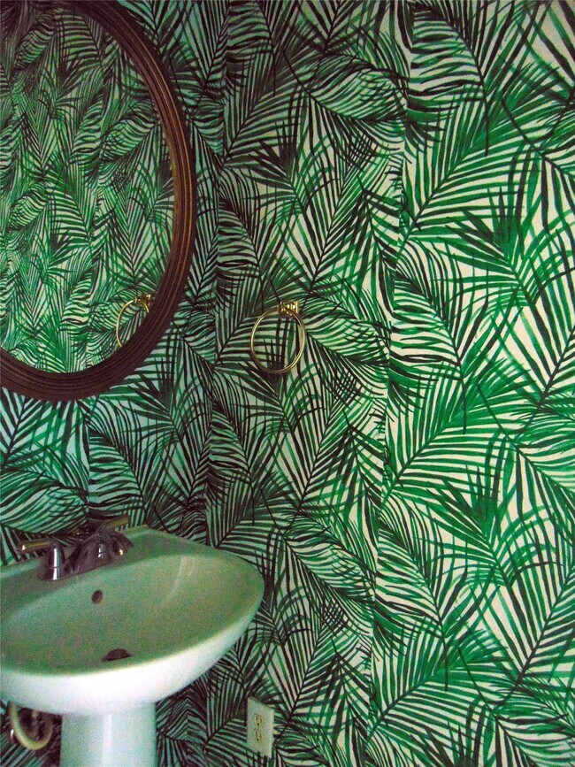 Building Photo - 1739 Lakewinds Dr