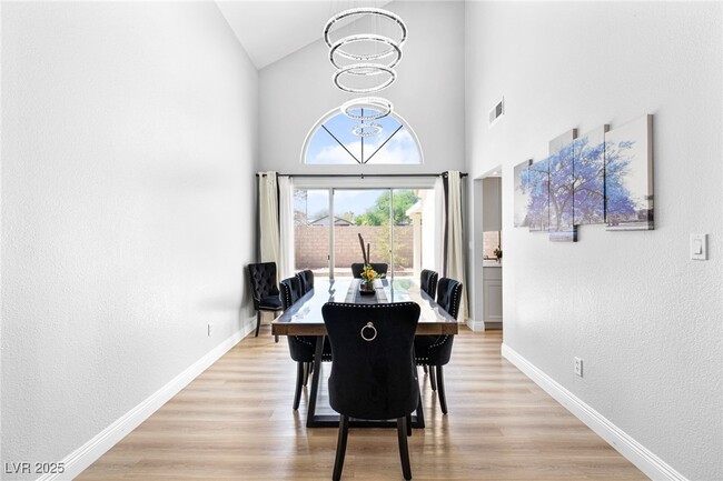 Building Photo - 2701 Sattley Cir