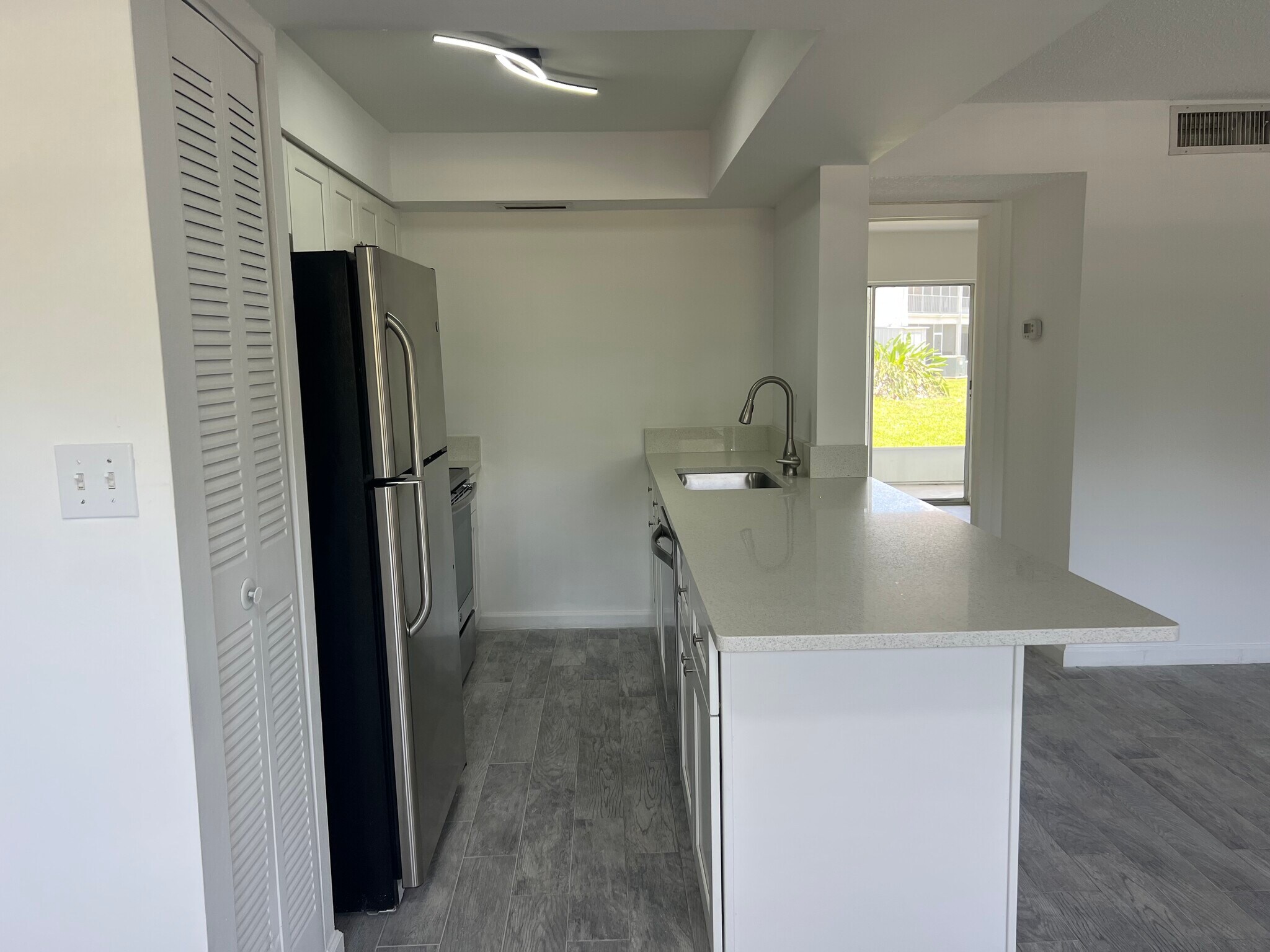 Building Photo - 4507 3rd Street Cir W