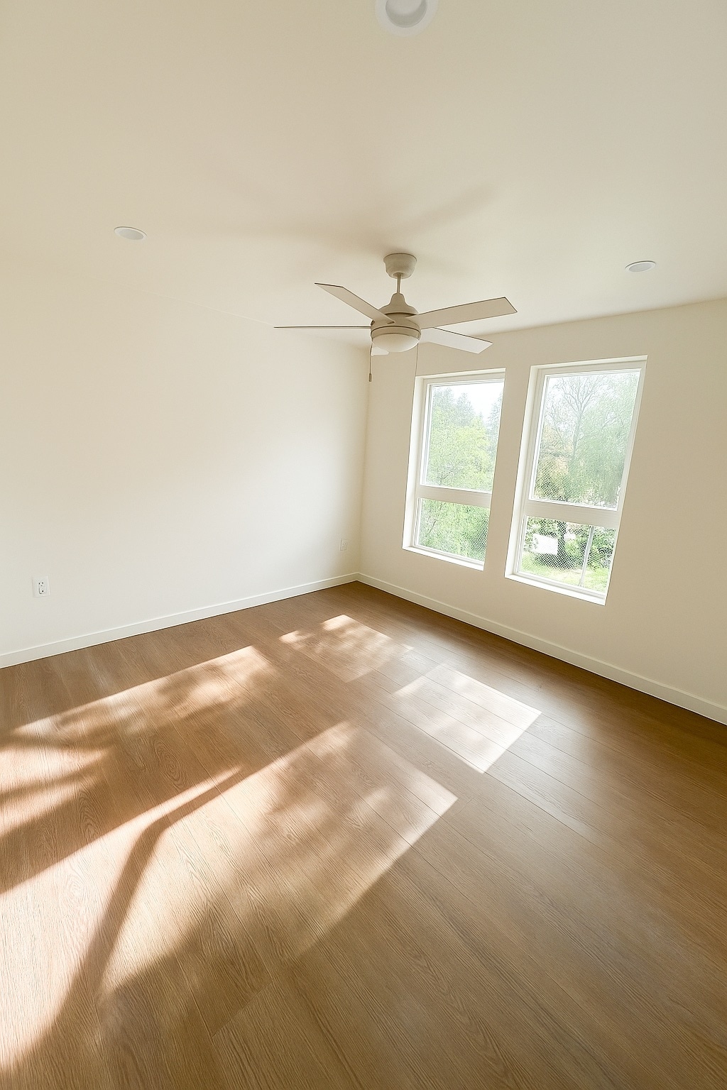 Building Photo - 4210 1/2 Portola Ave