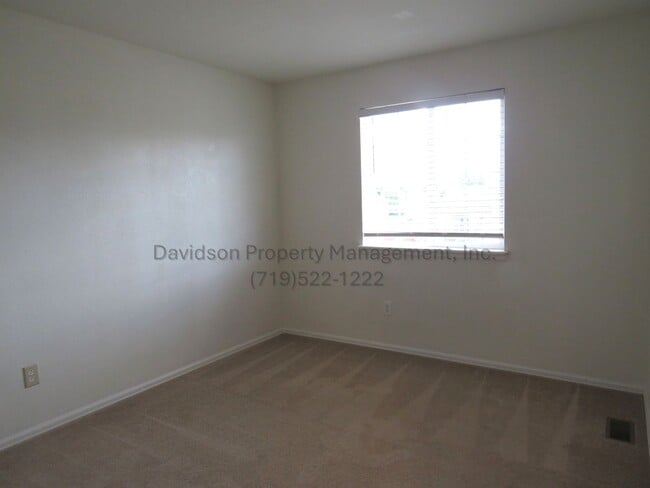 Building Photo - Charming 3 Bedroom House in Stetson Hills