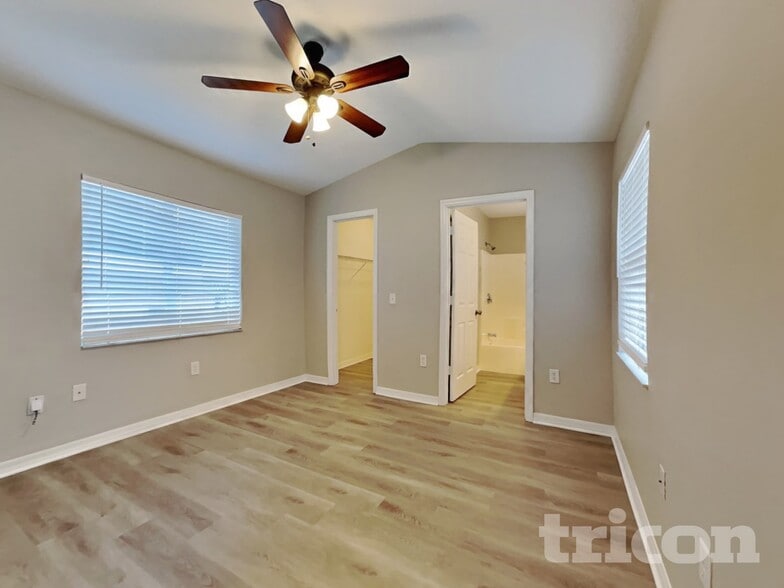 Building Photo - 3411 20th St W