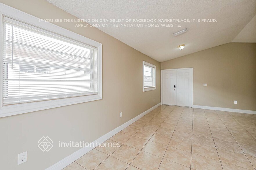 Building Photo - 7550 W 30th Ave