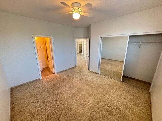 Building Photo - Elegant 4Bed/5Bath/3Car gated residence located near Silverado Ranch