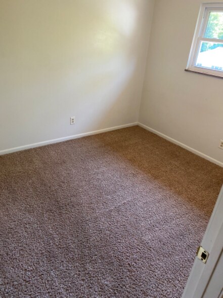 Building Photo - 222 Bowie St