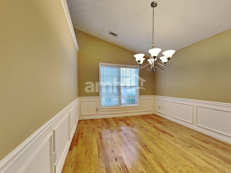 Building Photo - 1469 Dulwich Ct