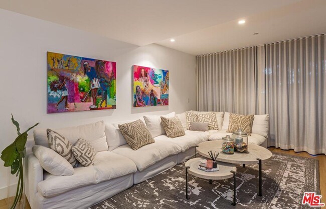 Building Photo - 10777 Wilshire Blvd