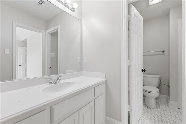 Building Photo - 1405 Salado Dr