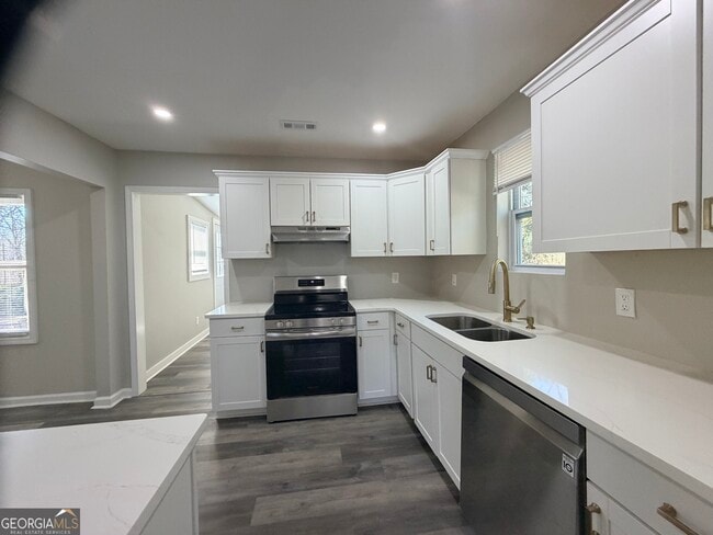 Building Photo - 1433 Midview Dr