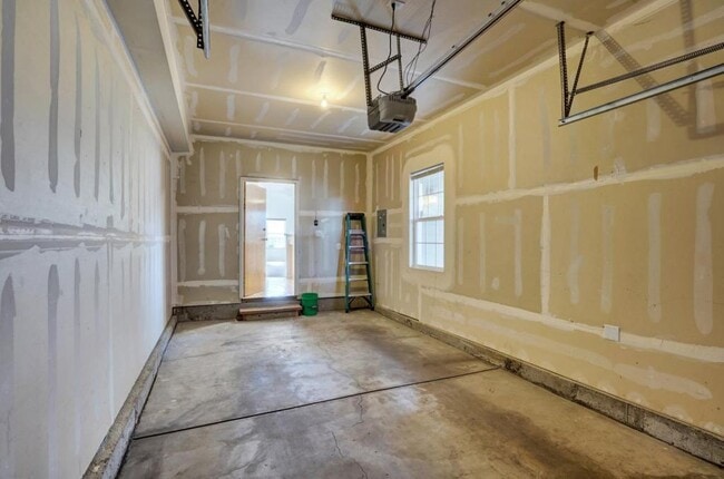 Building Photo - 1577 Monterey Rd