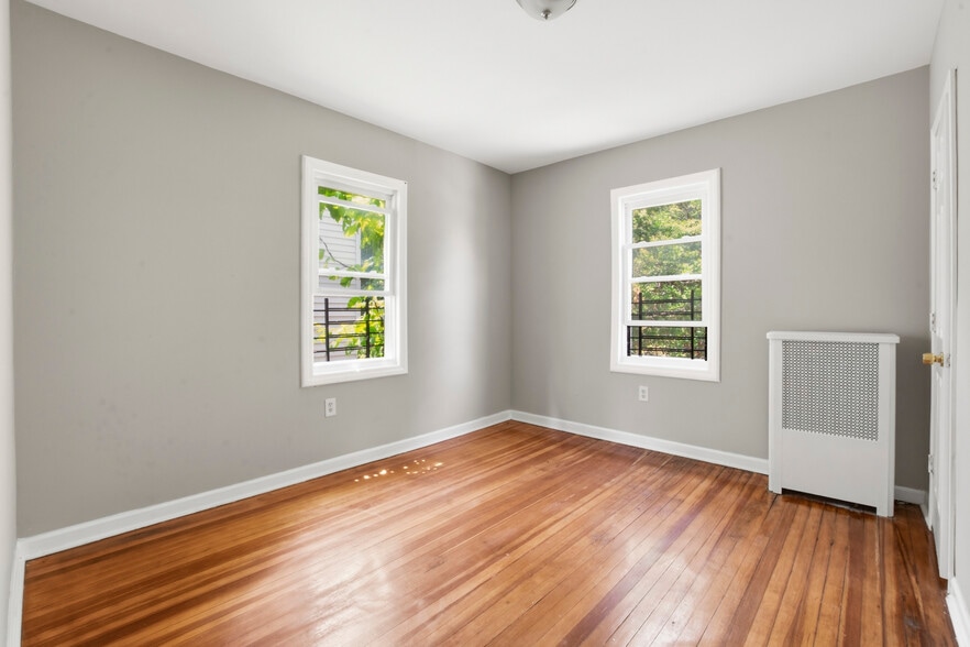 Bedroom1 - 323 Myrtle Ave