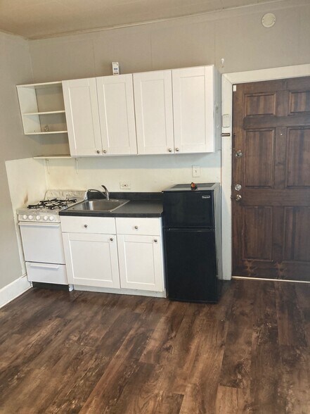 Main Room Kitchenette - 16 E Main St