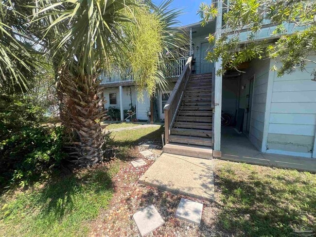 Building Photo - 13528 Canal Dr
