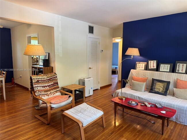 Building Photo - 7905 SW 57th Ave