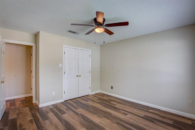 Building Photo - 5501 Gateway Ln
